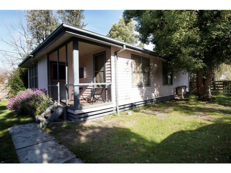 25 Princes Avenue, Longwarry VIC 3816