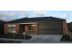 28 Walnut Way, Pakenham VIC 3810