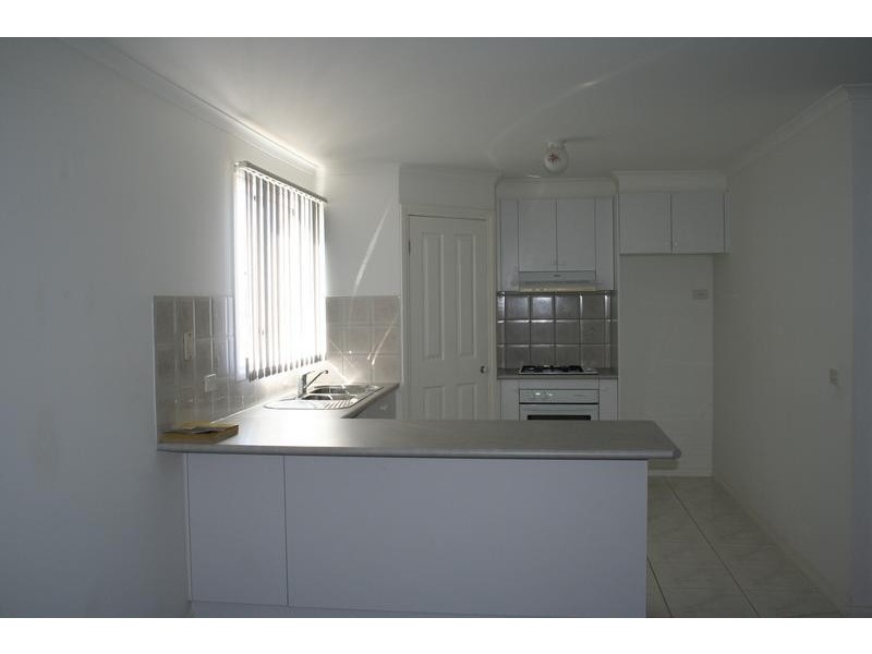 11 Fleming Terrace, Pakenham VIC 3810