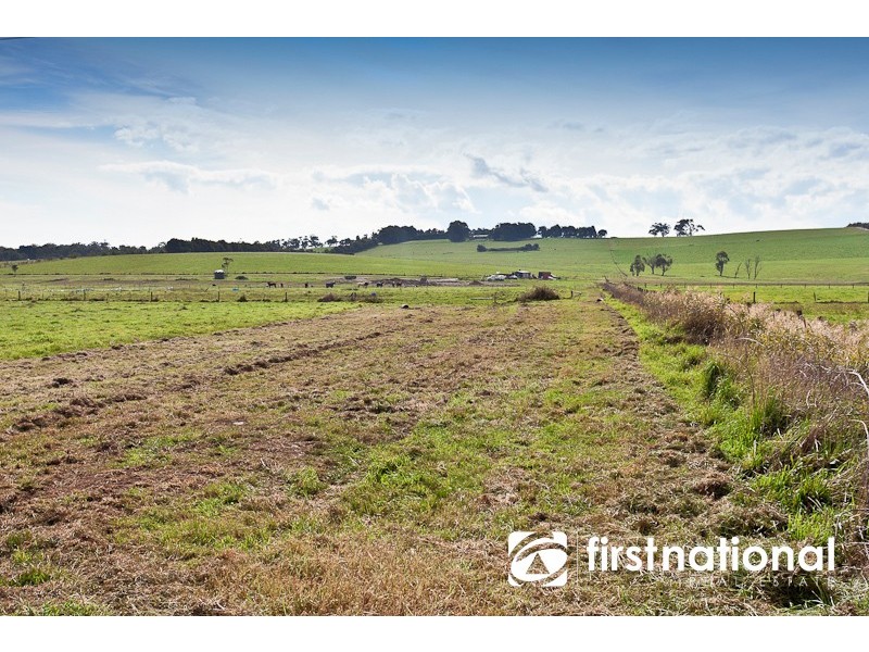 405 Mont Albert Road, Garfield VIC 3814