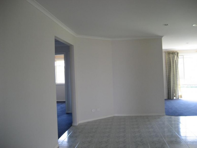 3 Watts Terrace, Pakenham VIC 3810