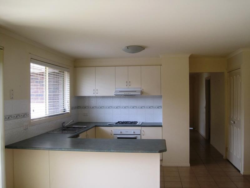 16 Heidi Court, Pakenham VIC 3810