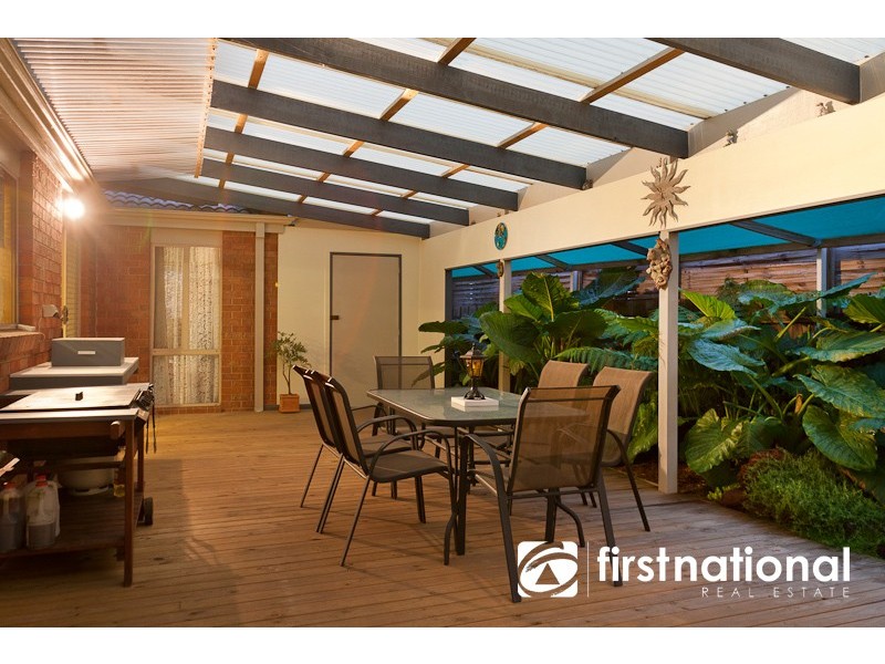 37 Maria Crescent, Pakenham VIC 3810