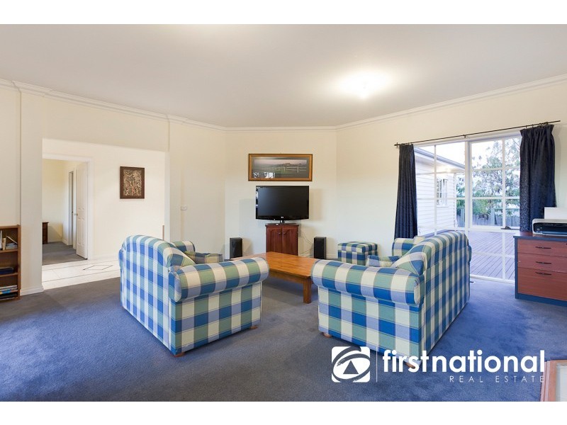 112 Army Road, Pakenham VIC 3810