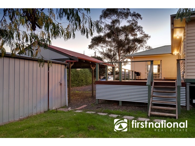112 Army Road, Pakenham VIC 3810