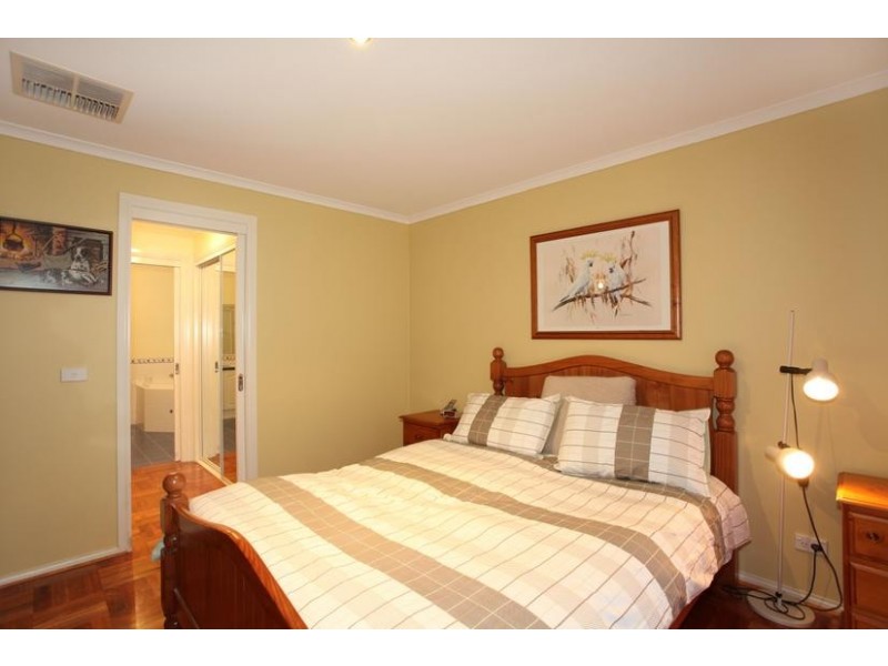 5 Windsor Drive, Beaconsfield VIC 3807