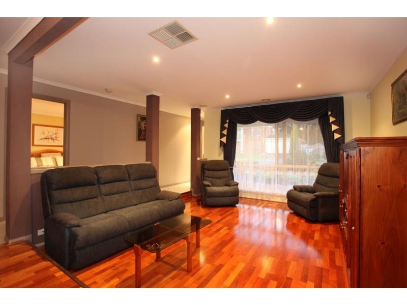 5 Windsor Drive, Beaconsfield VIC 3807