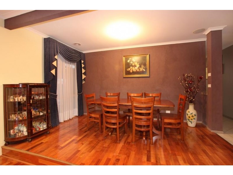 5 Windsor Drive, Beaconsfield VIC 3807