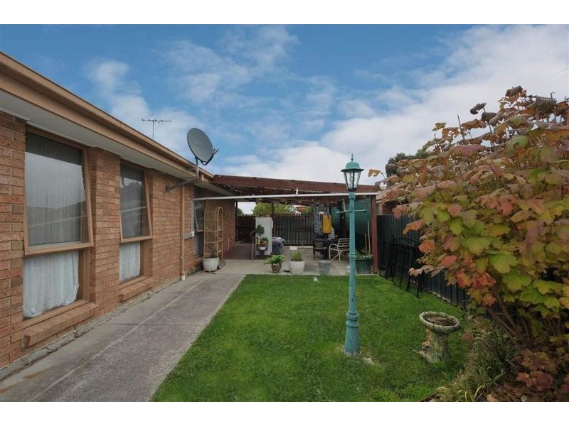 15 McMaster Court, Pakenham VIC 3810