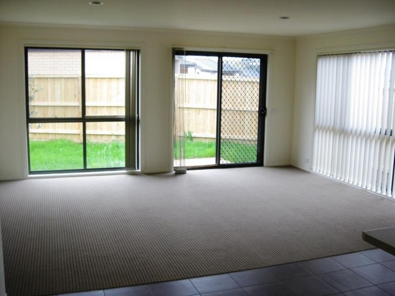 9/7 Syme Road, Pakenham VIC 3810