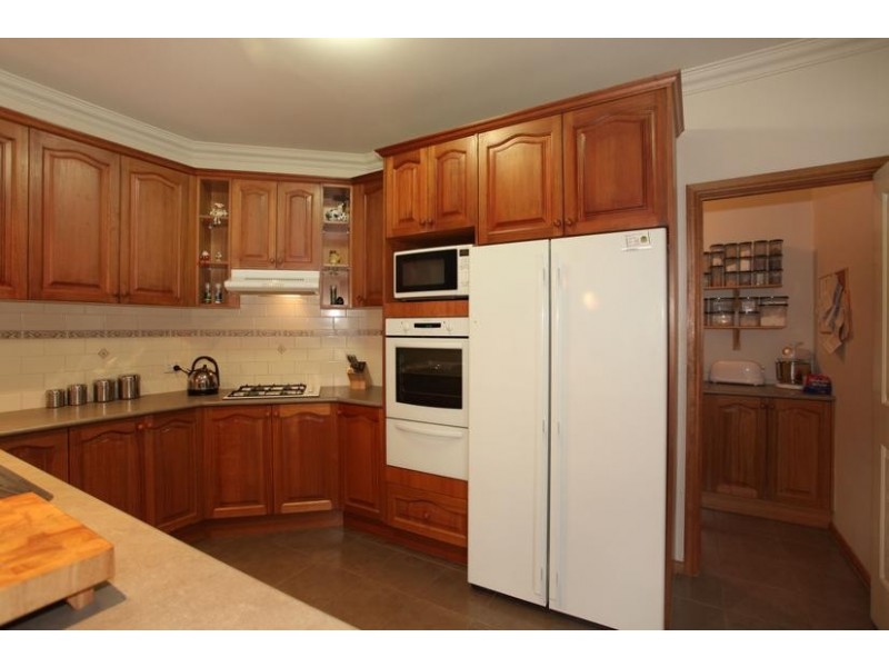 44 Seymour Road, Nar Nar Goon North VIC 3812