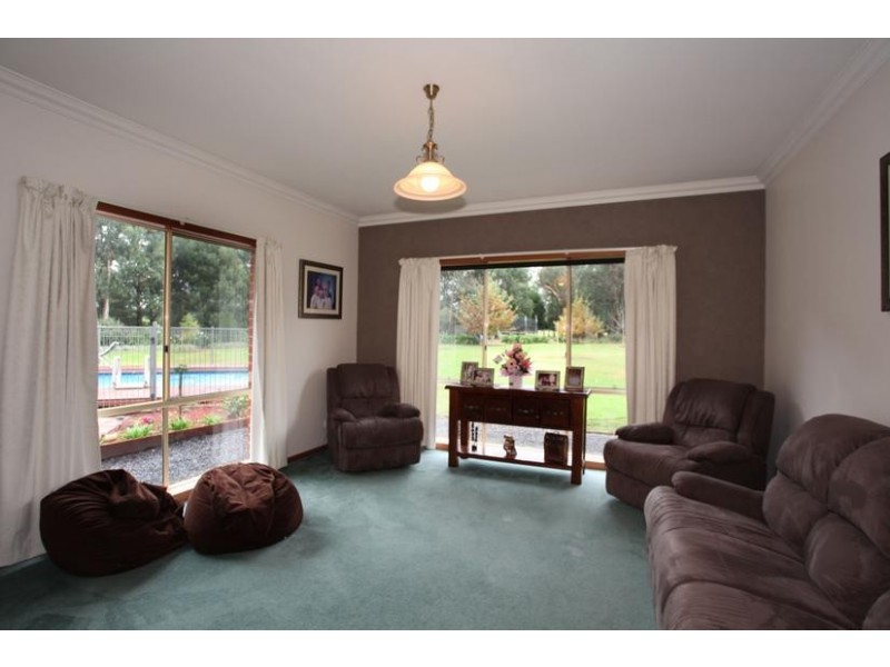 44 Seymour Road, Nar Nar Goon North VIC 3812