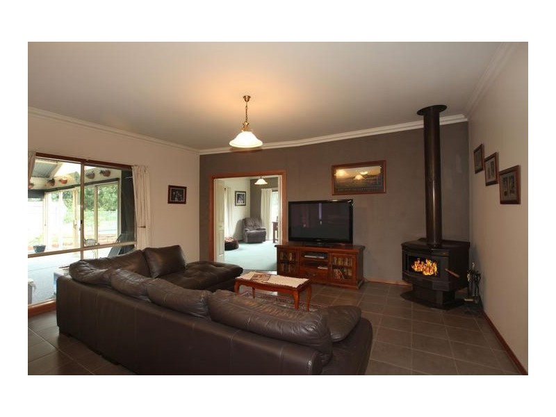 44 Seymour Road, Nar Nar Goon North VIC 3812