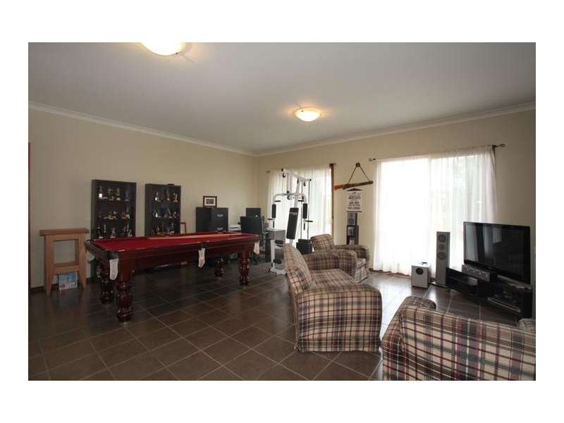 44 Seymour Road, Nar Nar Goon North VIC 3812