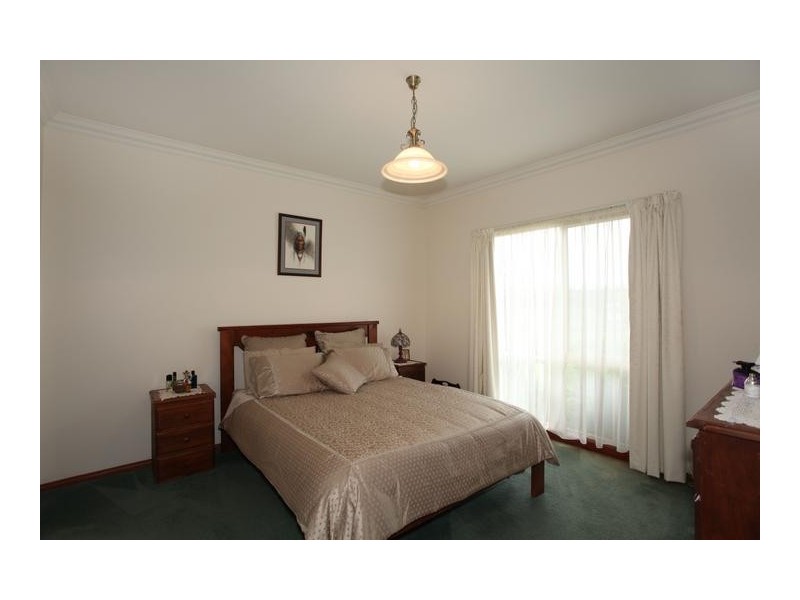 44 Seymour Road, Nar Nar Goon North VIC 3812