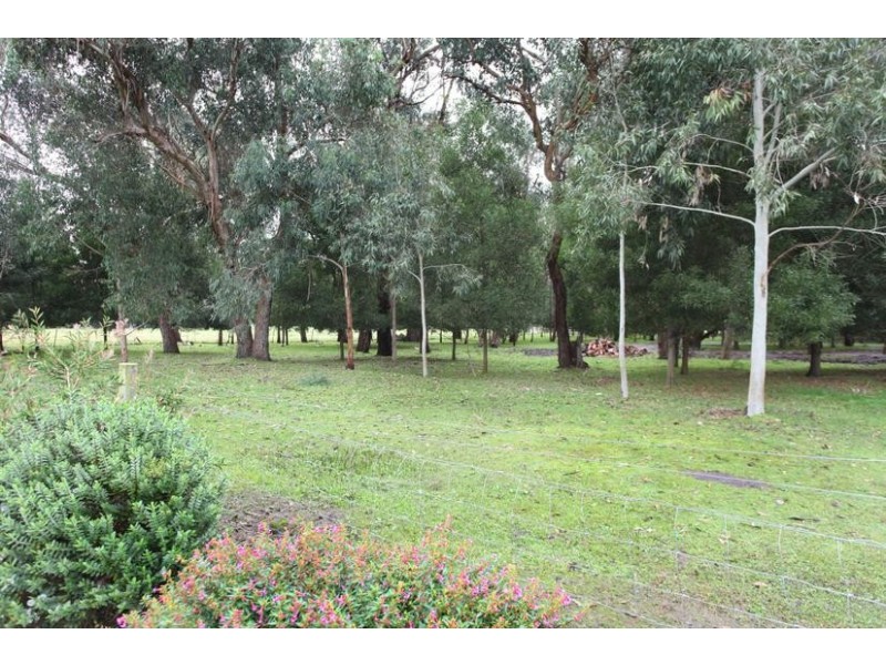 44 Seymour Road, Nar Nar Goon North VIC 3812