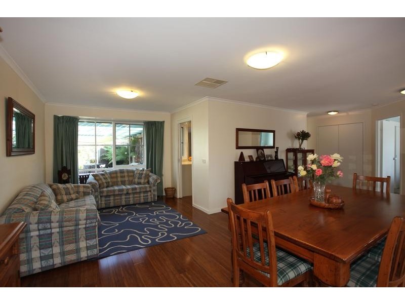 4 Thelma Street, Beaconsfield VIC 3807