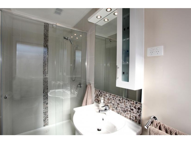 4 Thelma Street, Beaconsfield VIC 3807