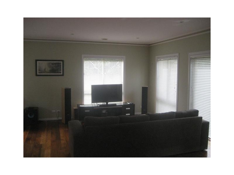 12 Cathedral Place, Pakenham VIC 3810