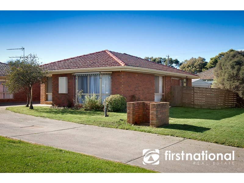 1/2-4 Racecourse Road, Nar Nar Goon VIC 3812