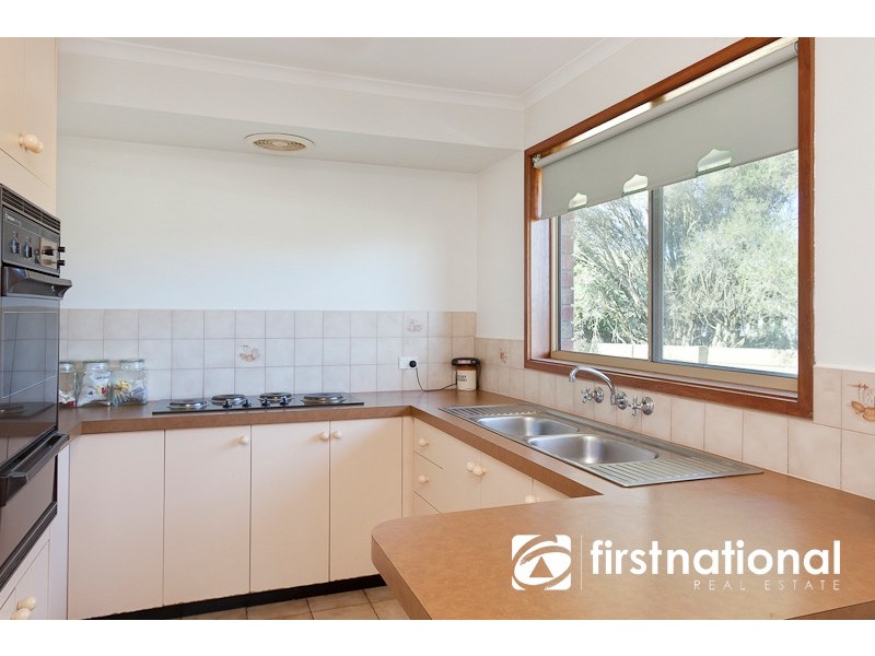 1/2-4 Racecourse Road, Nar Nar Goon VIC 3812