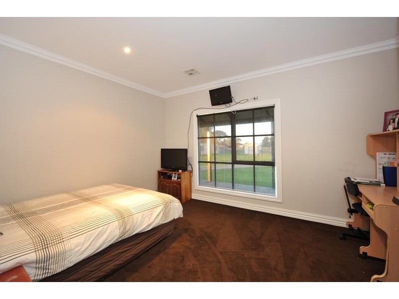 224 Fourteen Mile Road, Garfield VIC 3814