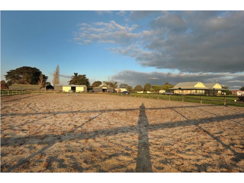 224 Fourteen Mile Road, Garfield VIC 3814