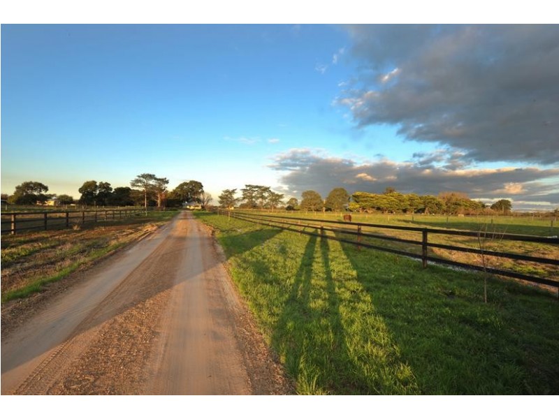 224 Fourteen Mile Road, Garfield VIC 3814