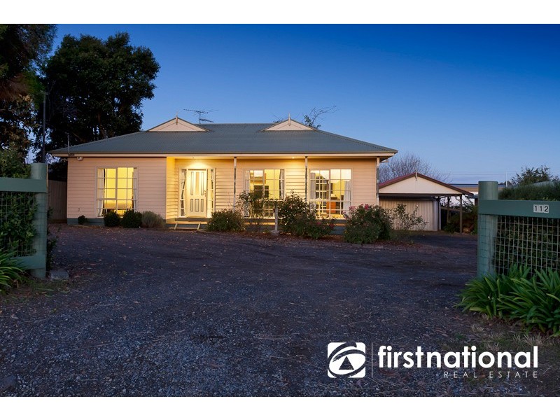 112 Army Road, Pakenham VIC 3810