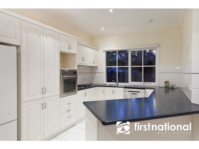 112 Army Road, Pakenham VIC 3810