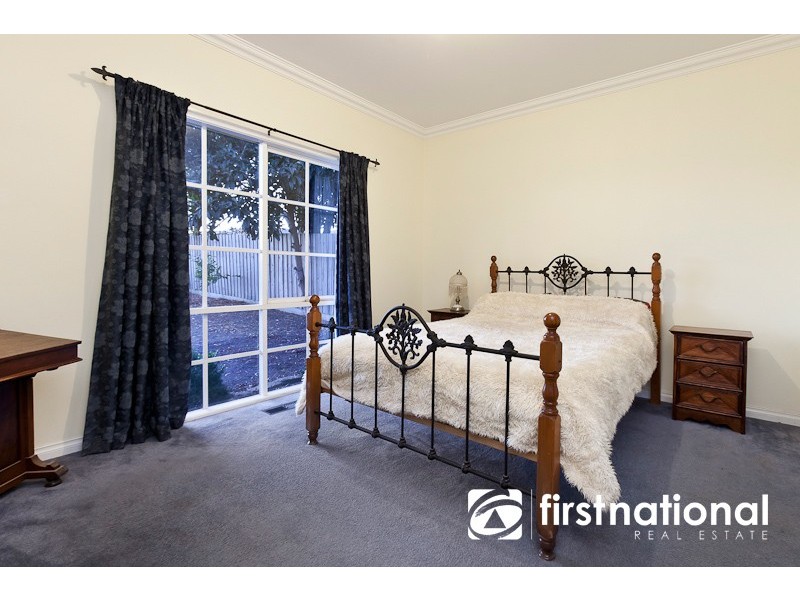 112 Army Road, Pakenham VIC 3810