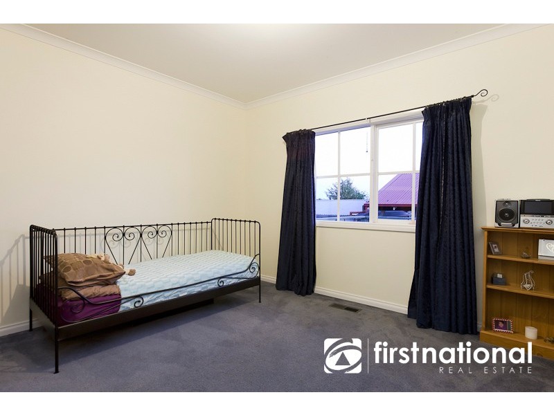 112 Army Road, Pakenham VIC 3810