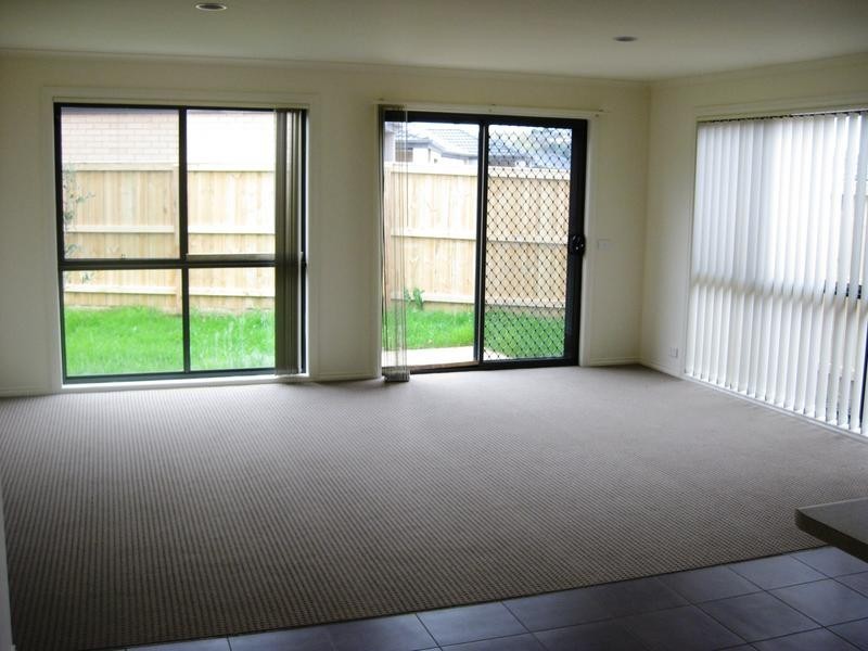 9/7 Syme Road, Pakenham VIC 3810