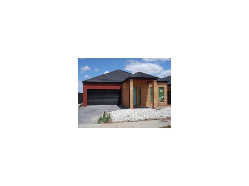 7 Paxton Link, Pakenham VIC 3810