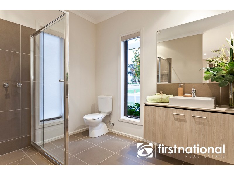 22 Arena Parade, Officer VIC 3809