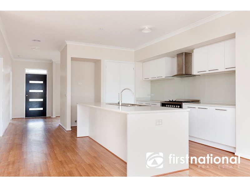 26 Landy Cct, Pakenham VIC 3810