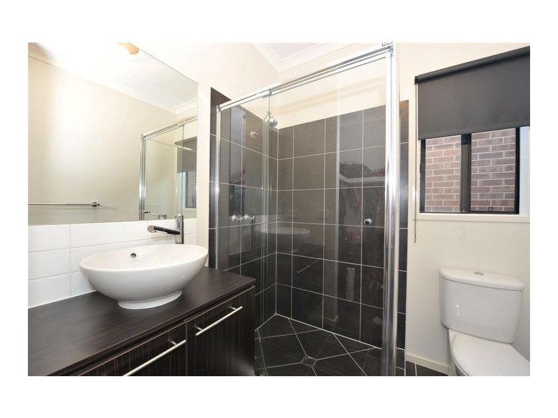 10 Albatross Drive, Pakenham VIC 3810