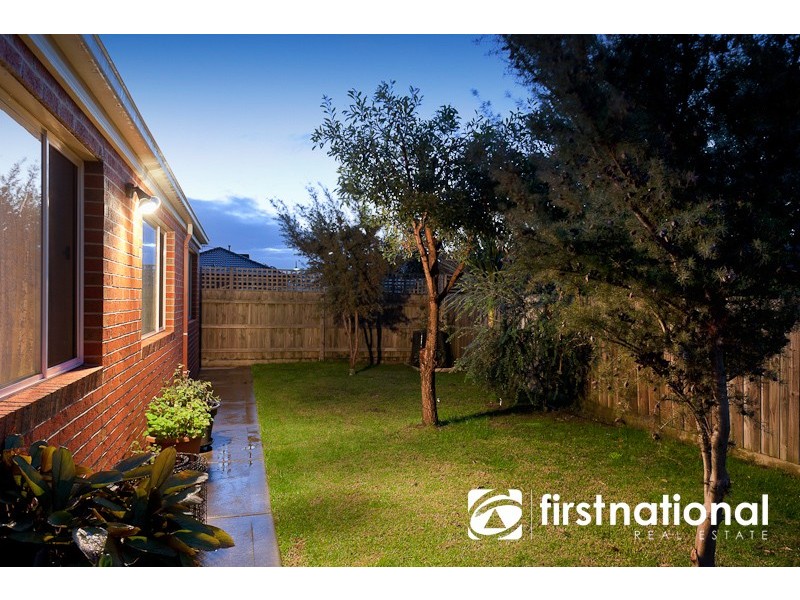 5 Watts Terrace, Pakenham VIC 3810