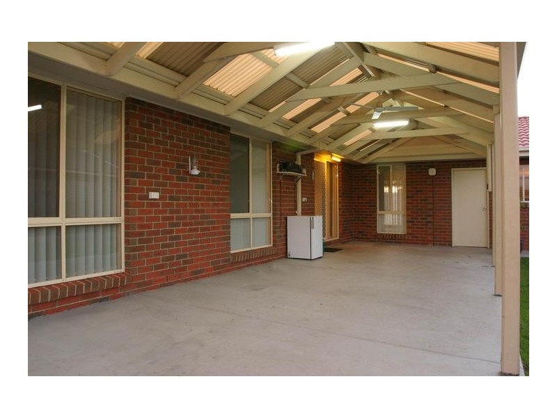 80 McGregor Road, Pakenham VIC 3810