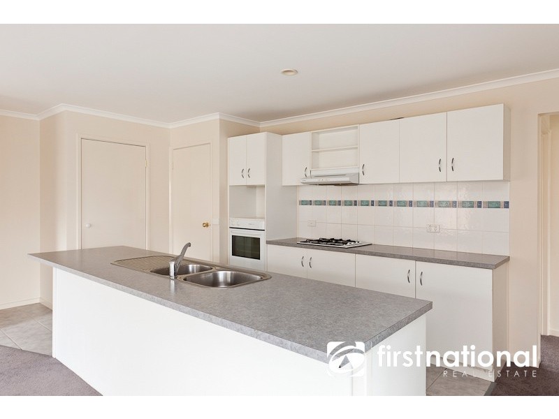 9 Gillian Place, Pakenham VIC 3810