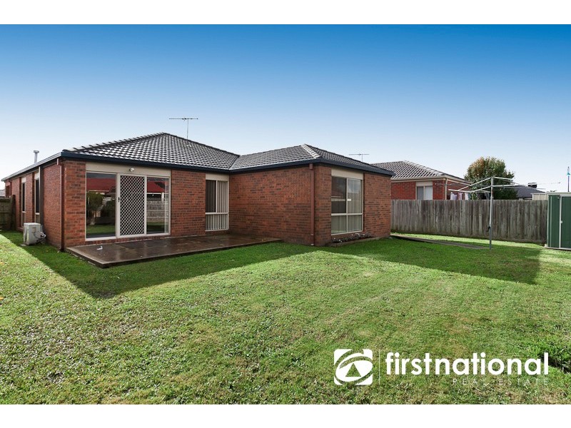 9 Gillian Place, Pakenham VIC 3810
