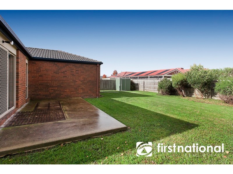 9 Gillian Place, Pakenham VIC 3810