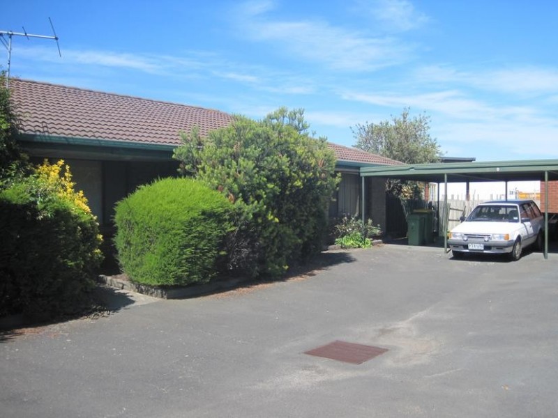 5/2-4 Charles Street, Pakenham VIC 3810