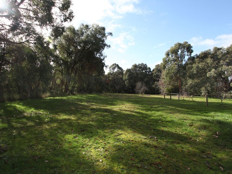 130 Bassed Road, Garfield VIC 3814