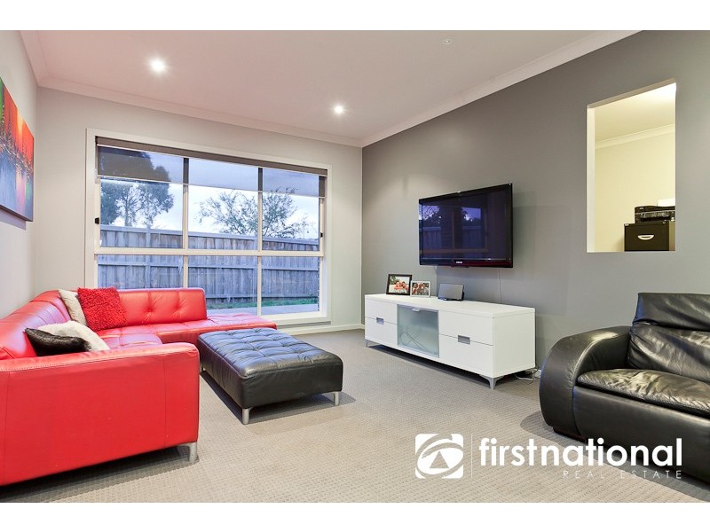 38 Tipperary Cct, Pakenham VIC 3810