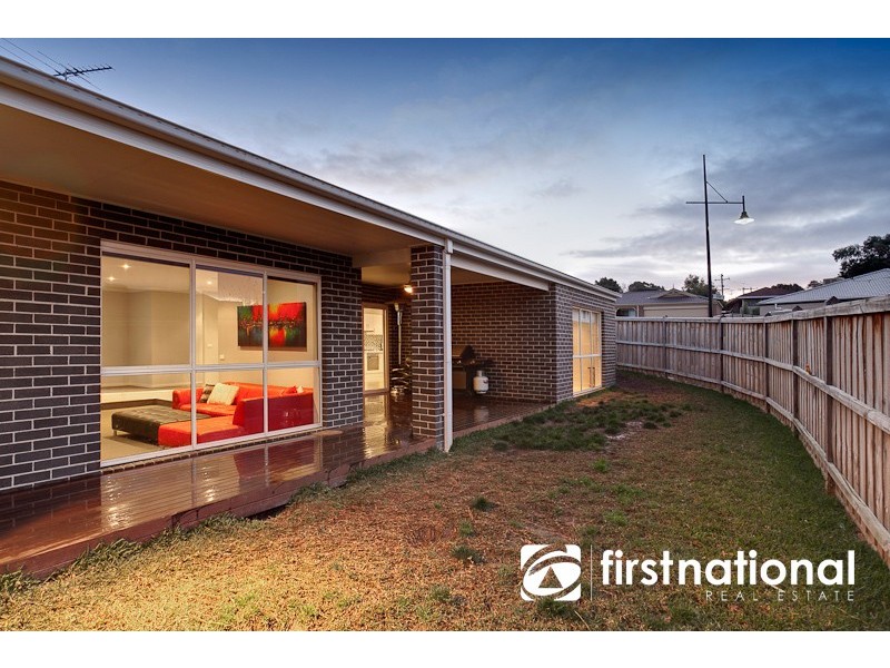 38 Tipperary Cct, Pakenham VIC 3810
