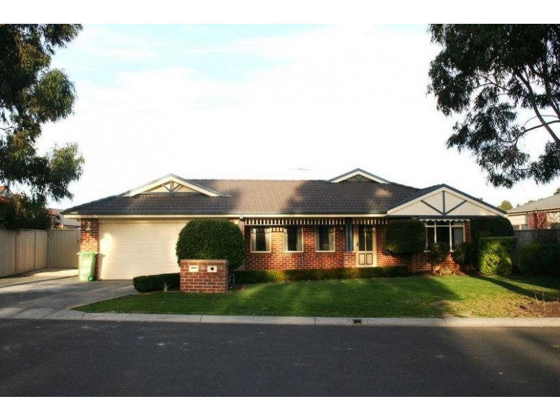 12 Tambo Court, Pakenham VIC 3810