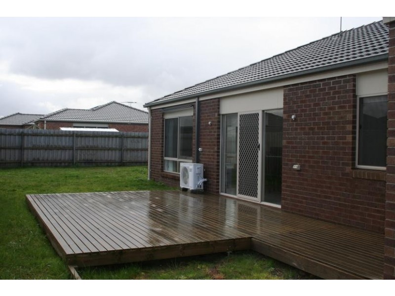 6 Sweetpea Drive, Pakenham VIC 3810