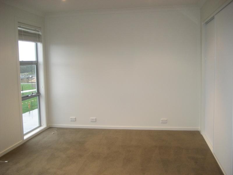 4 Lords Lane, Officer VIC 3809