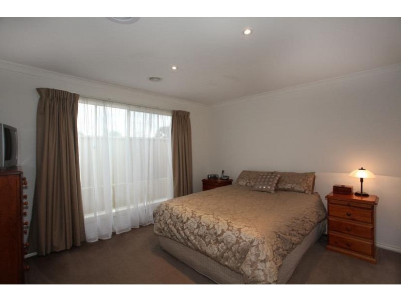 29 Main Street, Nar Nar Goon VIC 3812